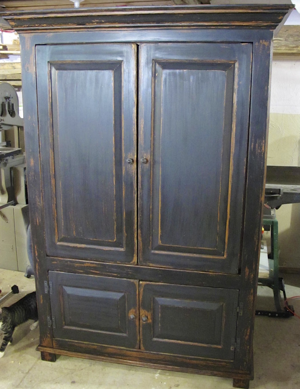 Restauration d'armoire de cuisine meubledecaperfinitionreparation